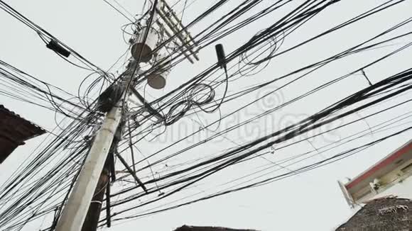 博拉凯市街道的电力线路菲律宾视频的预览图