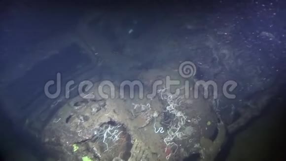 红海Umbria沉船轨道视频的预览图