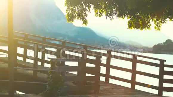 马格戈尔湖阳光明媚的早晨视频的预览图