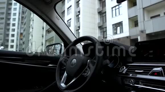 技术汽车仪表板和内部视频的预览图