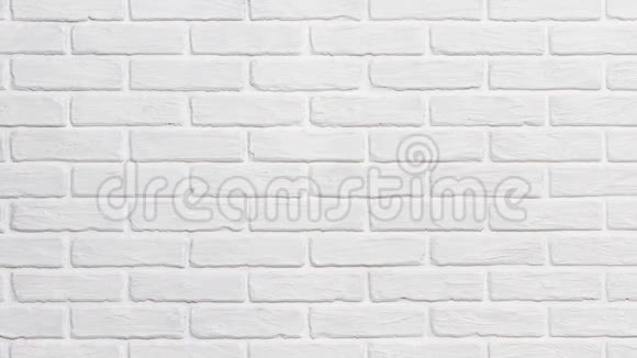 白色砖墙背景滑动效果视频的预览图