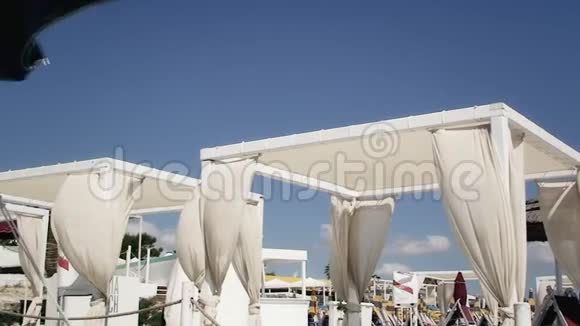 海滩宝塔放松风日视频的预览图