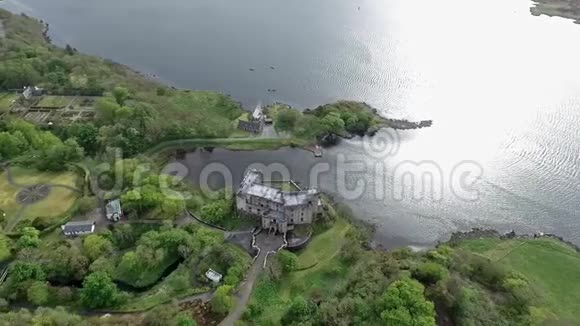 苏格兰斯凯岛苏格兰湖景湖视频的预览图