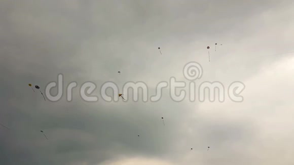 在希腊传统的清洁星期一放风筝视频的预览图