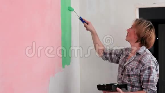手工绘画墙视频的预览图