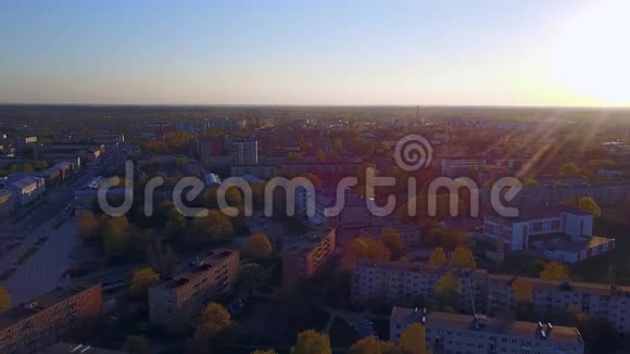 拉托维亚杰尔加瓦的空中景色视频的预览图