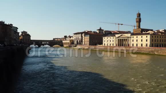 佛罗伦萨阿尔诺河码头视频的预览图