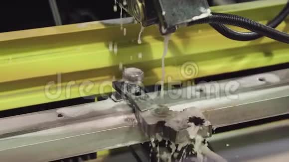 数控水射流切割机现代工业技术带水的金属切割机视频的预览图