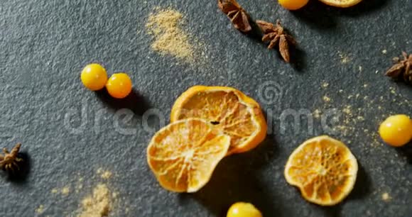 干橙加醋栗和八角4k视频的预览图