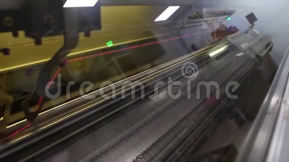 用于针织产品的工业机器视频的预览图