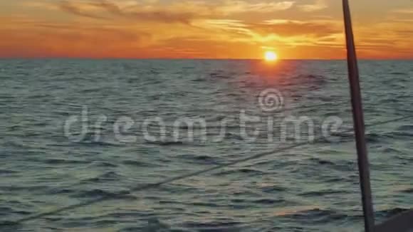 浪漫的夕阳视频的预览图