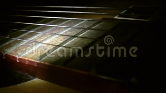 吉他视频的预览图
