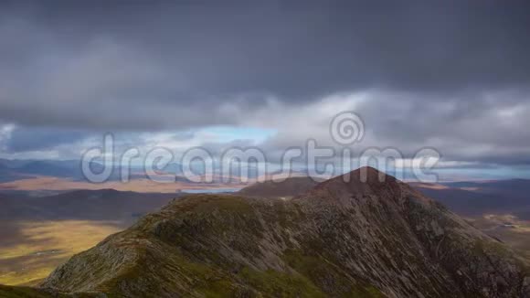 苏格兰高地嘉能可山的景观视频的预览图