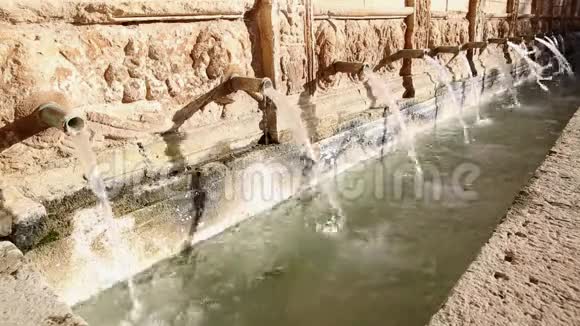 西班牙Daroca市的FuenteVineteCanos喷泉视频的预览图