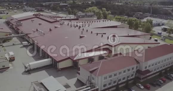 Sausage生产工厂的鸟瞰图视频的预览图