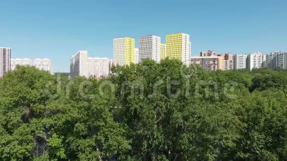 Khimki市Levoberezhnyy区的城市景观俄罗斯视频的预览图