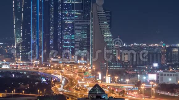 迪拜夜间空中时光的节奏视频的预览图