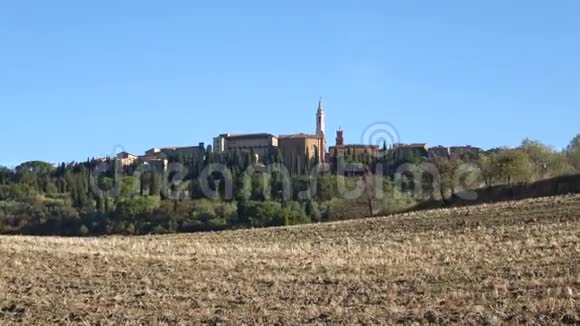 观大教堂城市皮恩扎意大利视频的预览图