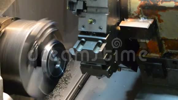 铣磨转机切割金属木材现代加工工艺工程商业视频的预览图