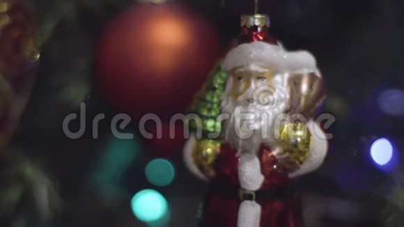 圣诞老人圣诞节和新年装饰摘要模糊的博克假日背景眨巴一下加兰圣诞节视频的预览图