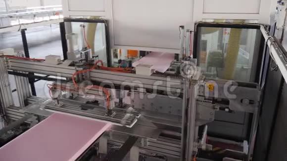 发泡胶输送机自动切割工厂泡沫聚苯乙烯生产设备视频的预览图