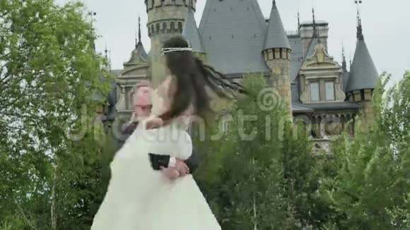 新郎新娘跳舞视频的预览图