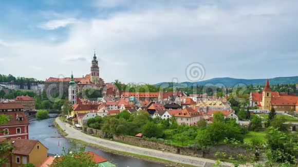 捷克共和国CeskyKrumlov老城延时4K的延时录像视频的预览图