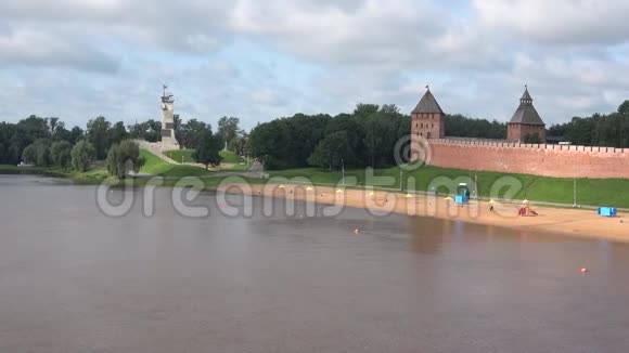 伏尔科夫河畔的夏日清晨维利诺夫哥罗德俄罗斯视频的预览图