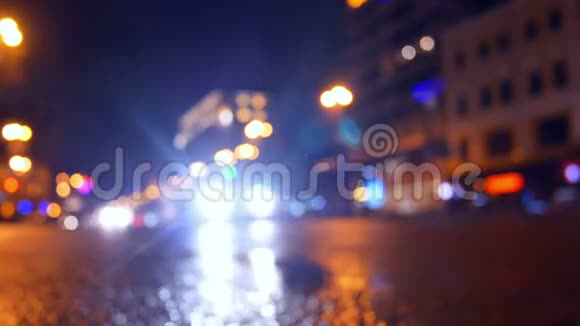 雨的城市交通街道视频的预览图