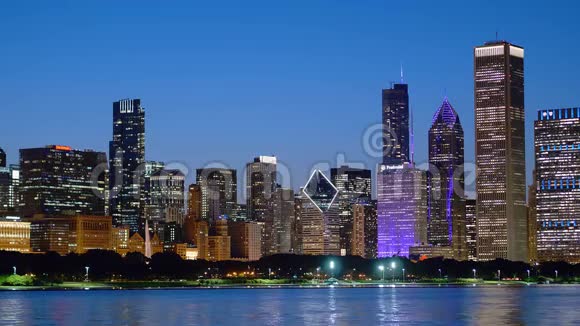 傍晚芝加哥美丽的天际线视频的预览图