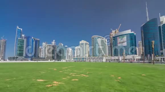 迪拜商务湾及市区全景时间超移景图视频的预览图