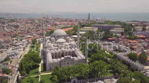 鸟瞰苏雷曼尼耶清真寺视频的预览图