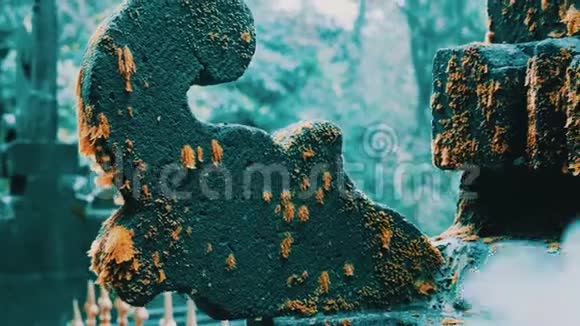 巴厘岛森林热带丛林雕塑视频的预览图