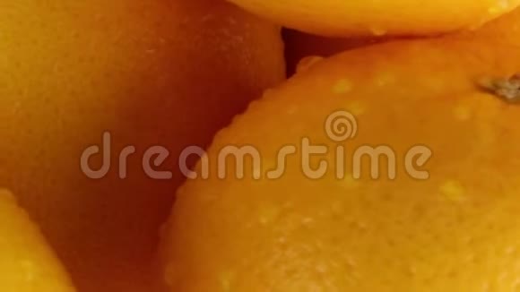 从果汁中提取橙子视频的预览图