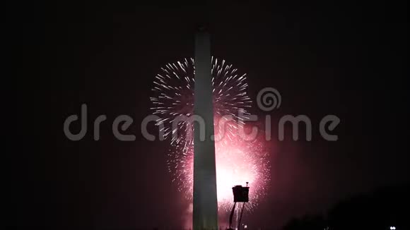 7月4日华盛顿纪念碑后面的烟花视频的预览图