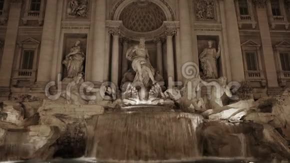 意大利罗马的特雷维喷泉视频的预览图