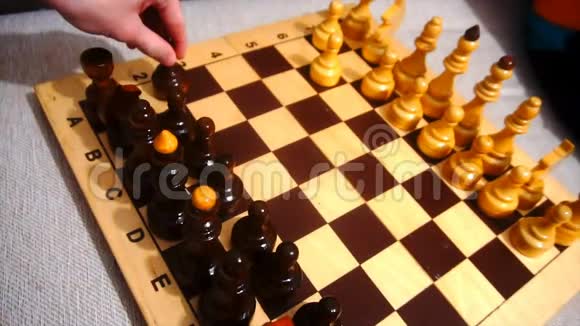 下棋慢动作视频的预览图