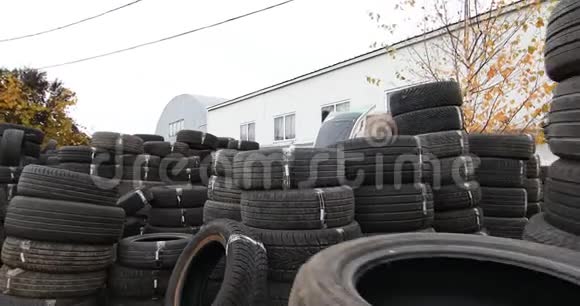 旧轮胎汽车发动机分析视频的预览图