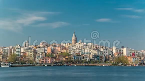土耳其伊斯坦布尔的Beyoglu地区历史建筑和Galata塔中世纪地标时代视频的预览图