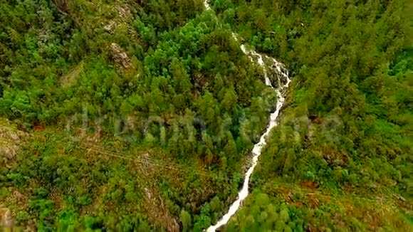 挪威挪威风景如画的瀑布视频的预览图