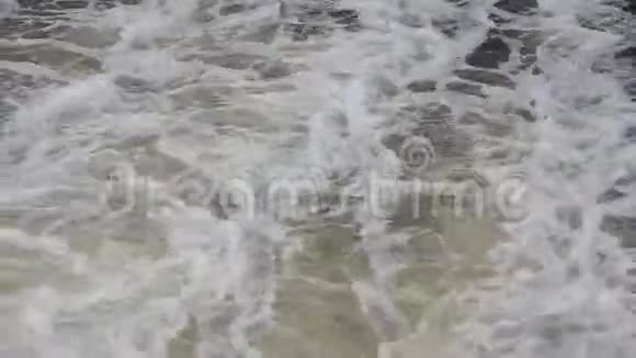 背景水流量大河流水流视频的预览图