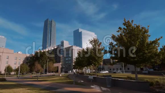 俄克拉荷马城和德文能源大厦200周年公园视频的预览图