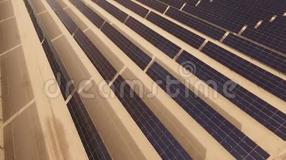 大太阳能农场绿色电力生产视频的预览图