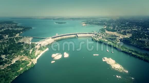 水电站大坝航拍视频的预览图