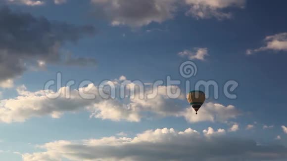 热气球视频的预览图