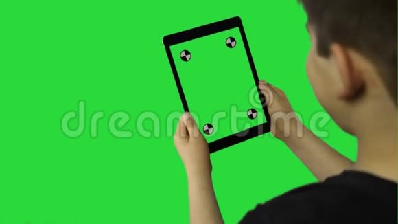 绿色屏幕上触摸虚拟平板手机的手势视频的预览图