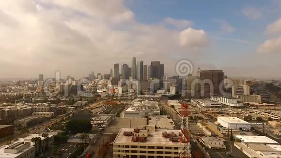 城市都市洛杉矶市天际线云蓝色天空视频的预览图