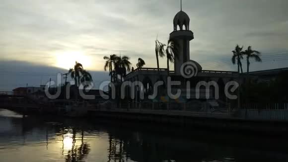 泰国曼谷的艾提索姆清真寺视频的预览图