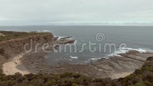 澳大利亚海岸的空中景观在帕特森角到英弗洛赫地区视频的预览图