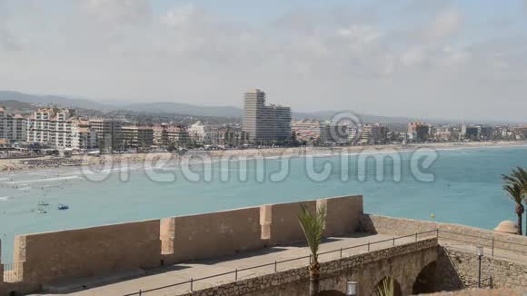 从西班牙卡斯特罗半岛的防御堡垒看视频的预览图